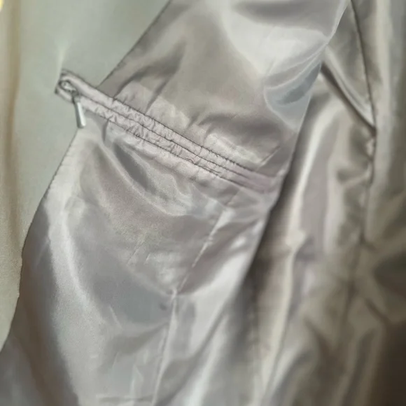 TravelSmith Women's Blue Blazer - Picture 4 of 5